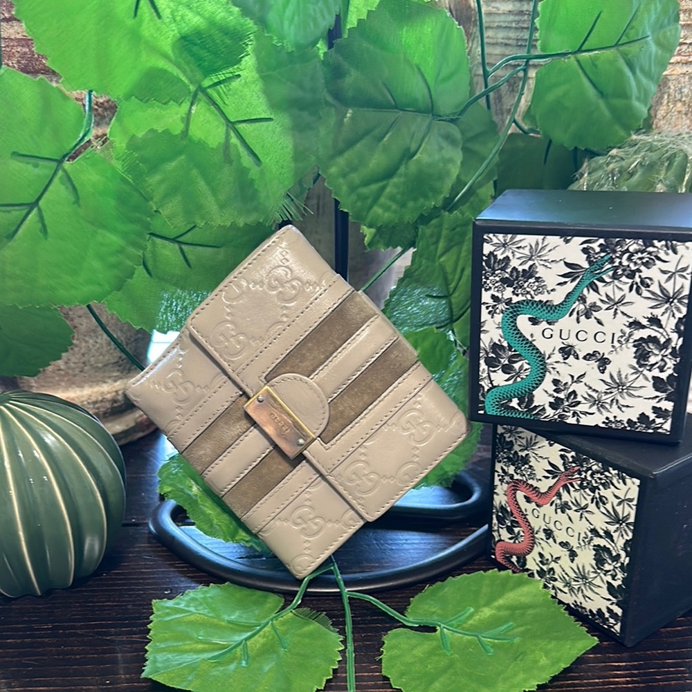 GUCCI GUCCISSIMA VINTAGE LEATHER & SUEDE FLAP WALLET